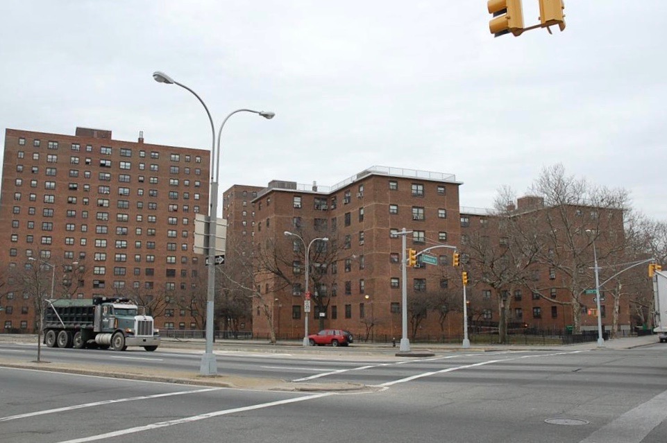 apartment-fire-in-east-new-york-nycha-high-rise-injures-two-bklyner